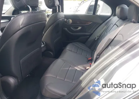 2018 Mercedes-Benz C 300 4Matic из США, поврежденный, VIN WDDWF4KB3JR385541